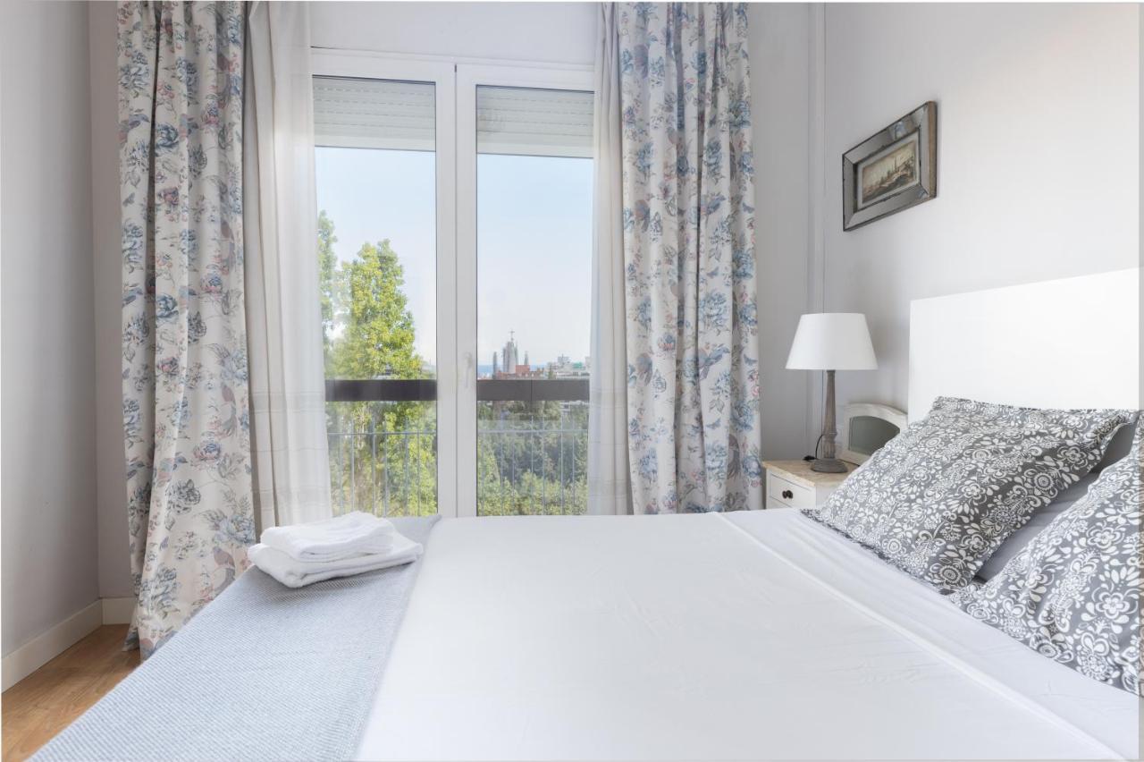 Lodging Apartments Guell Gaudi Barcelona Ngoại thất bức ảnh