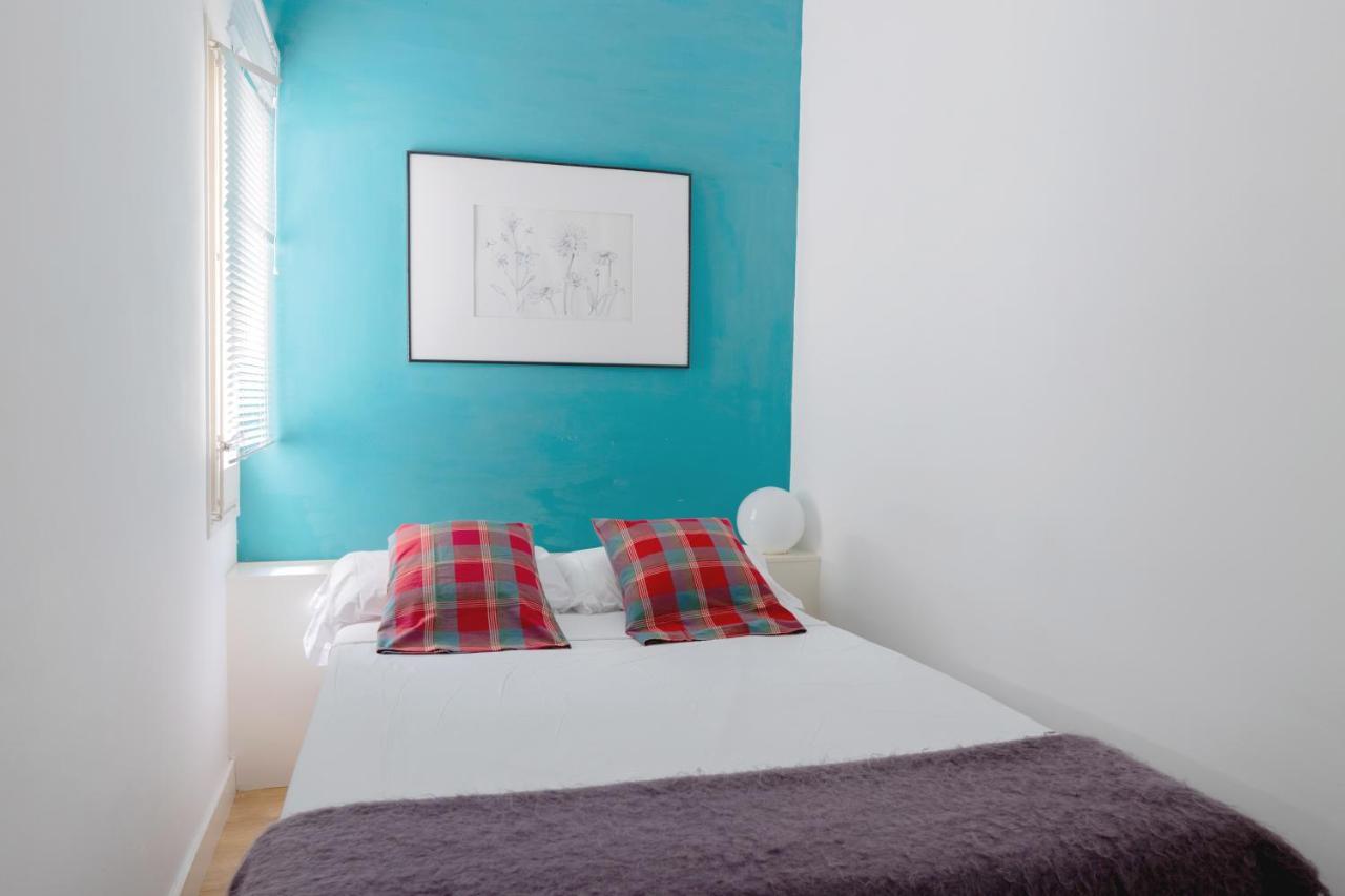 Lodging Apartments Guell Gaudi Barcelona Ngoại thất bức ảnh