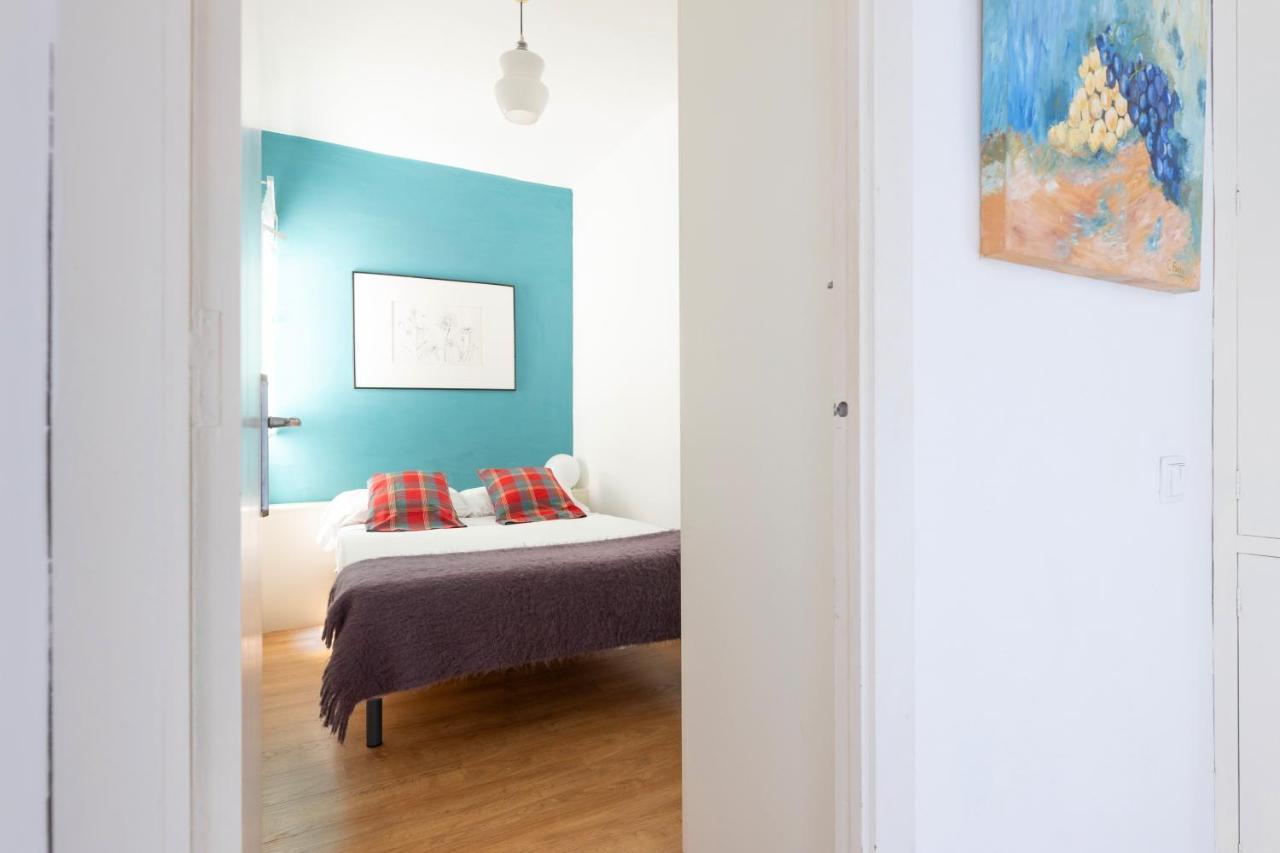 Lodging Apartments Guell Gaudi Barcelona Ngoại thất bức ảnh