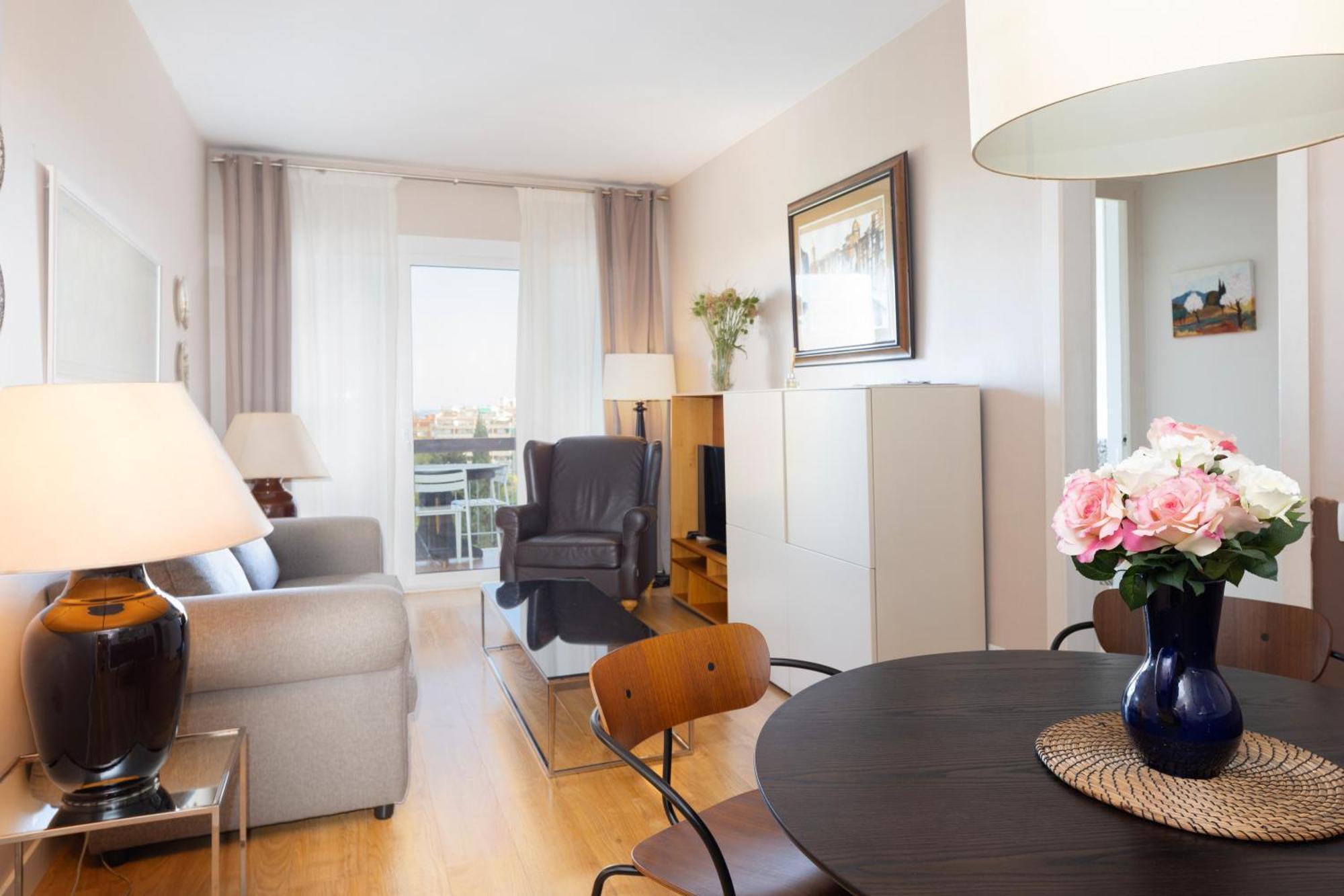 Lodging Apartments Guell Gaudi Barcelona Ngoại thất bức ảnh