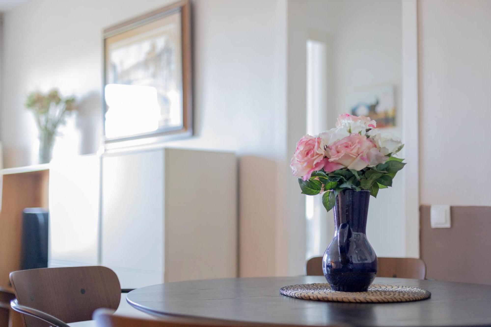 Lodging Apartments Guell Gaudi Barcelona Ngoại thất bức ảnh