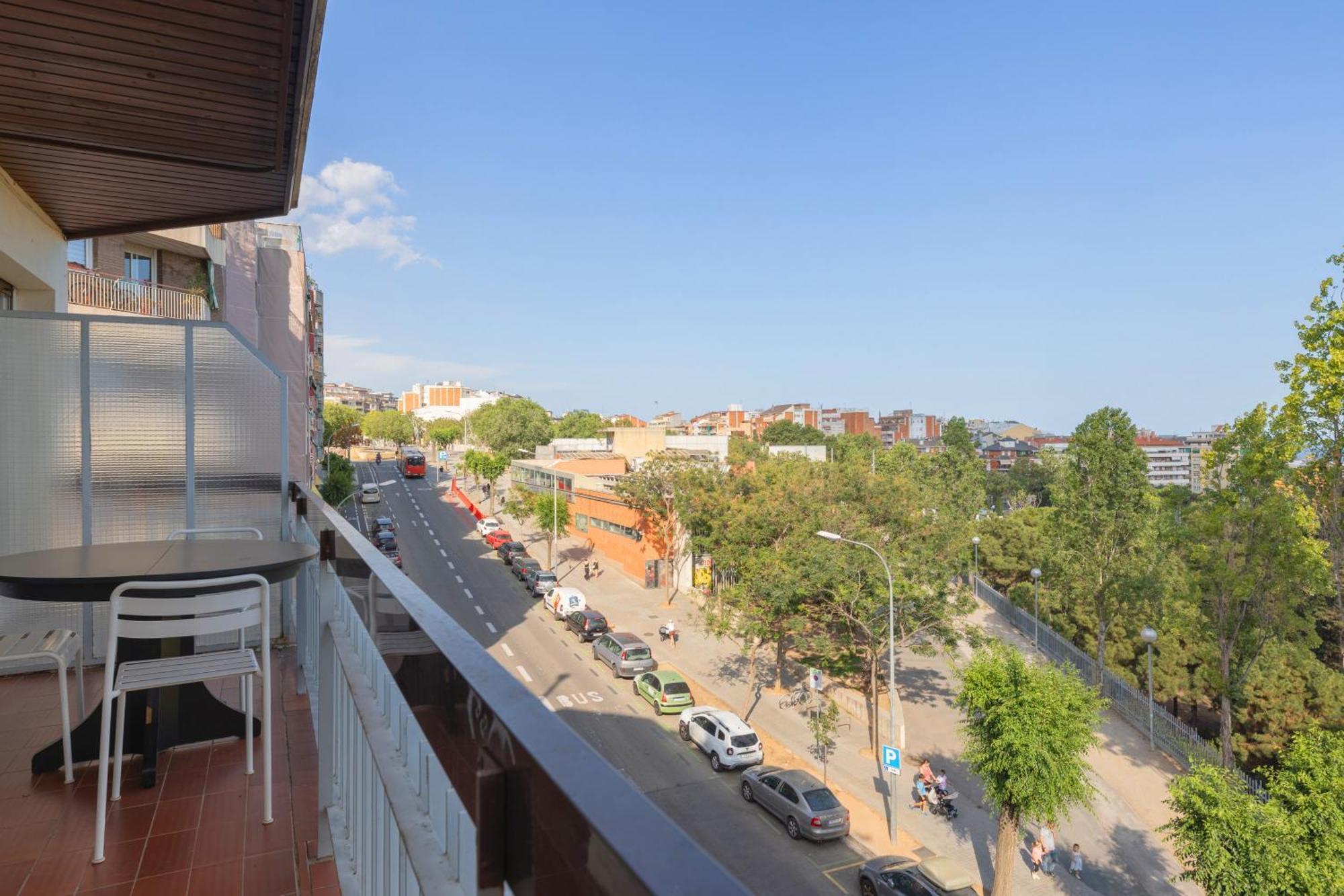 Lodging Apartments Guell Gaudi Barcelona Ngoại thất bức ảnh